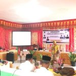 Rika Maria Kepala MAN 1 Tanah Datar Narasumber Lokakarya Ponpes Al-Makmur Tungkar