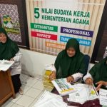 Tim PPID MAN 1 Tanah Datar Tuntaskan Penyusunan Bahan Keterbukaan Informasi Publik
